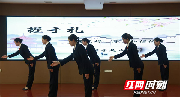 图片21.jpg 图片21.jpg